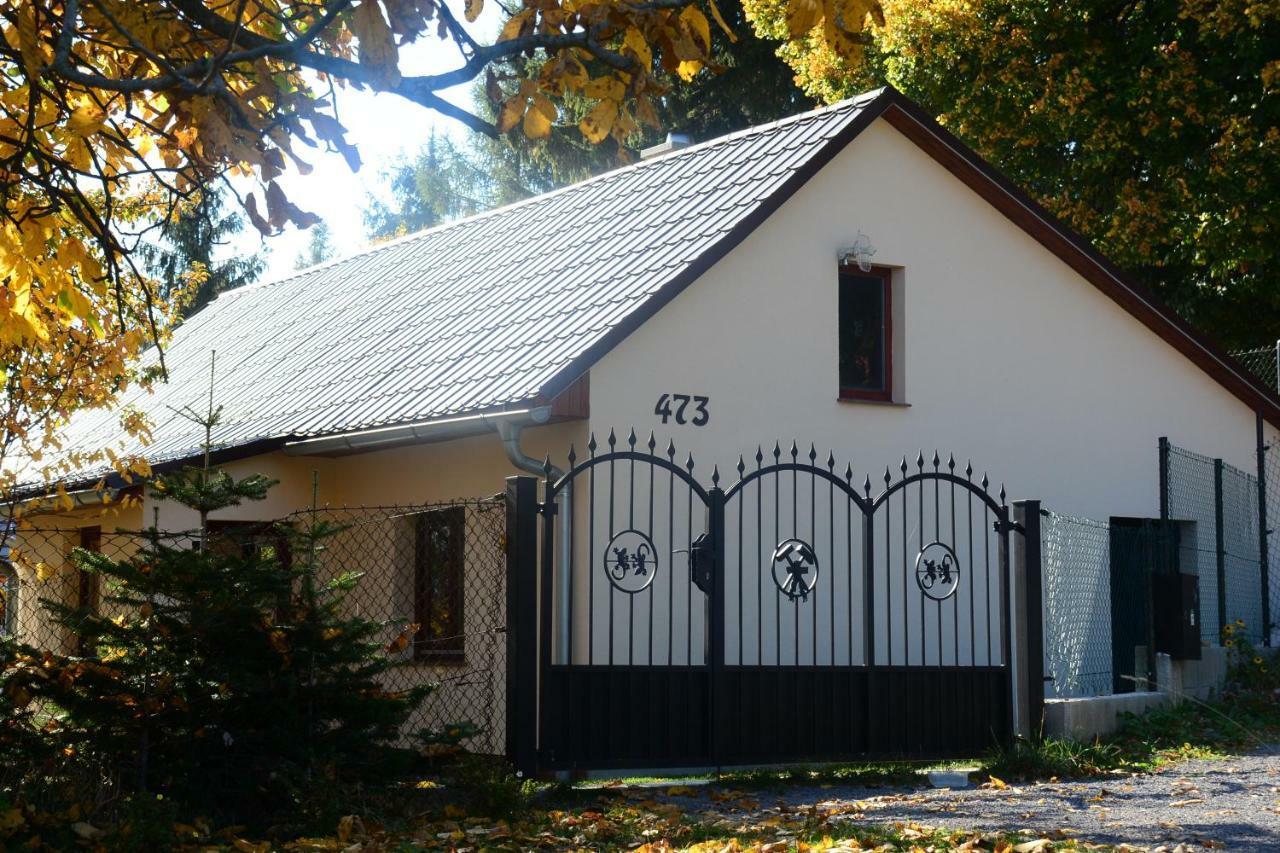 Penzion Burg Nad Banskou Stiavnicou Stiavnicke Bane Exteriér fotografie